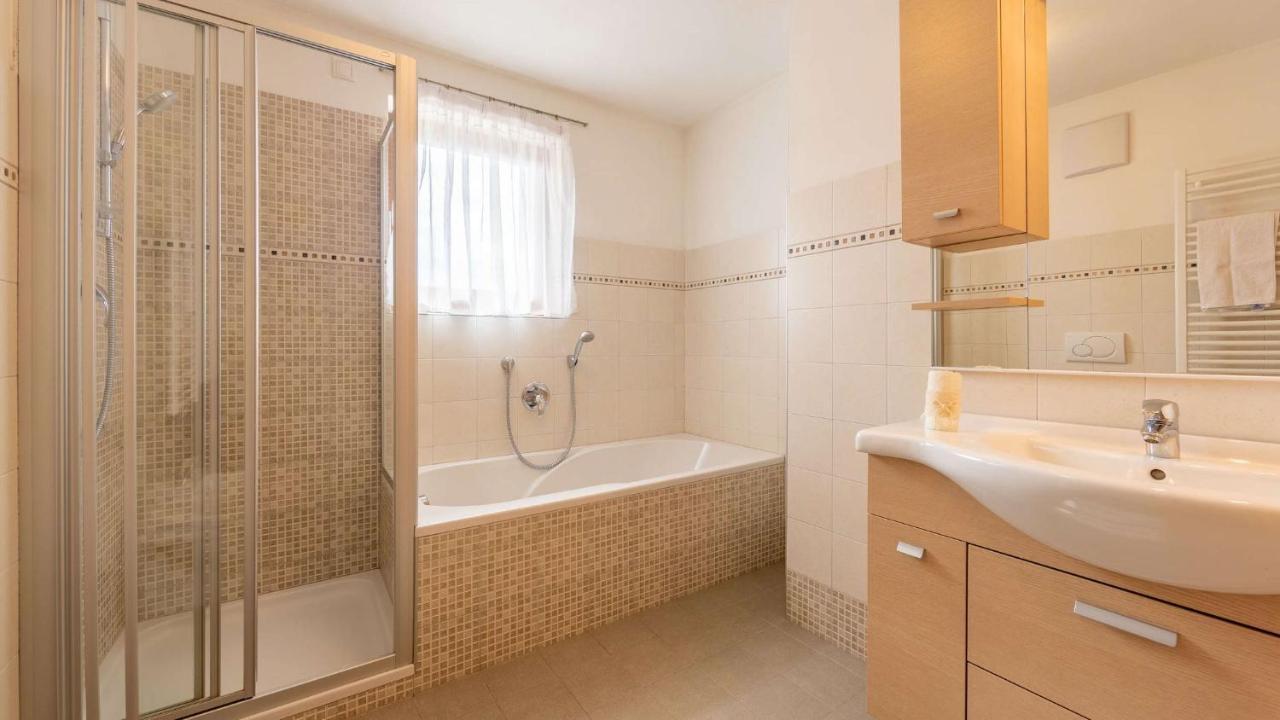 Апартаменты Agriturism Gscnara Сан-Мартино-ин-Бадия Экстерьер фото